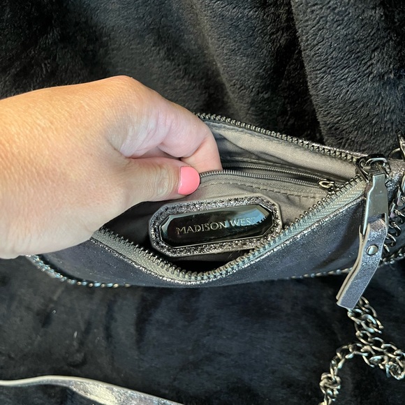 Madison West back and silver distressed look crossbody / wristlet - Picture 3 of 3